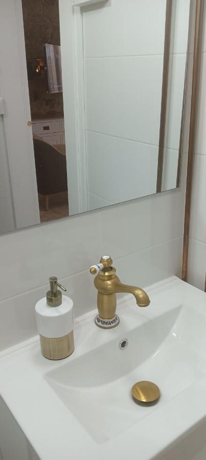 Fernando El Catolico Premium Appartement Málaga Buitenkant foto